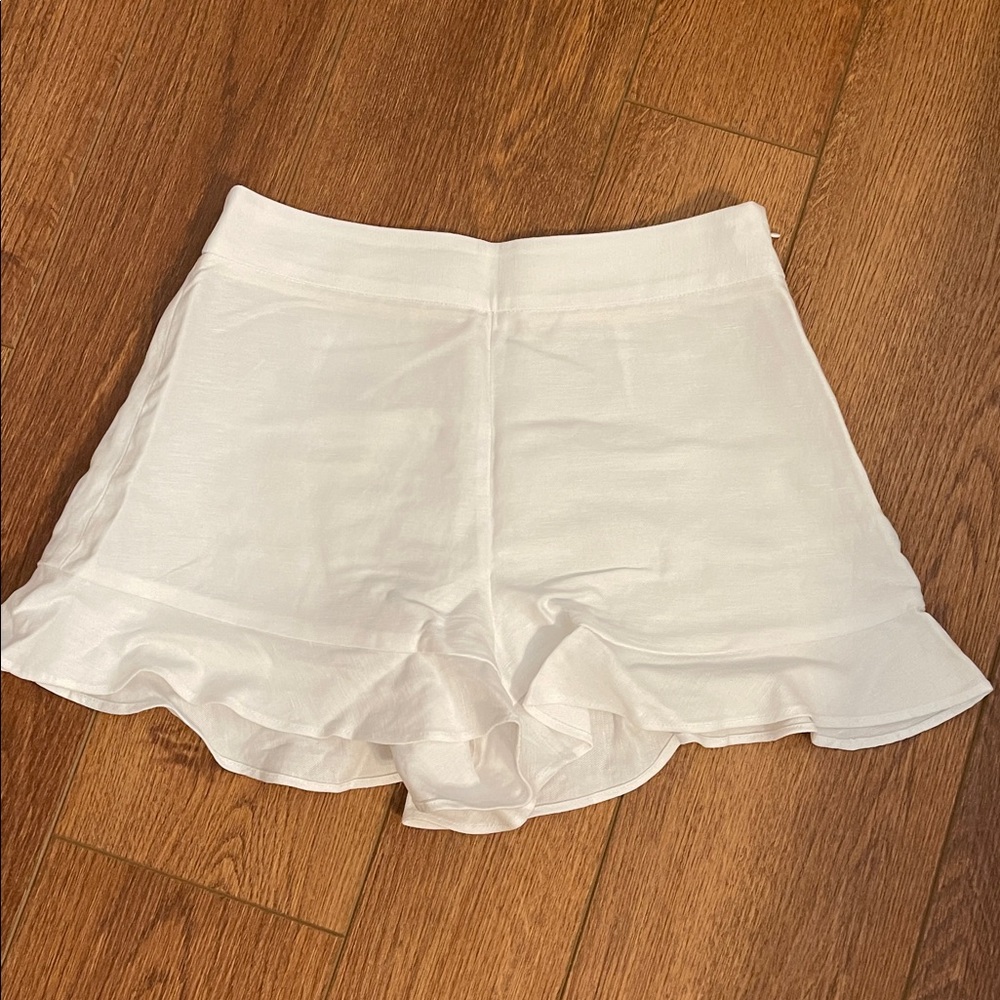 Wilfred skorts with side zip like new!